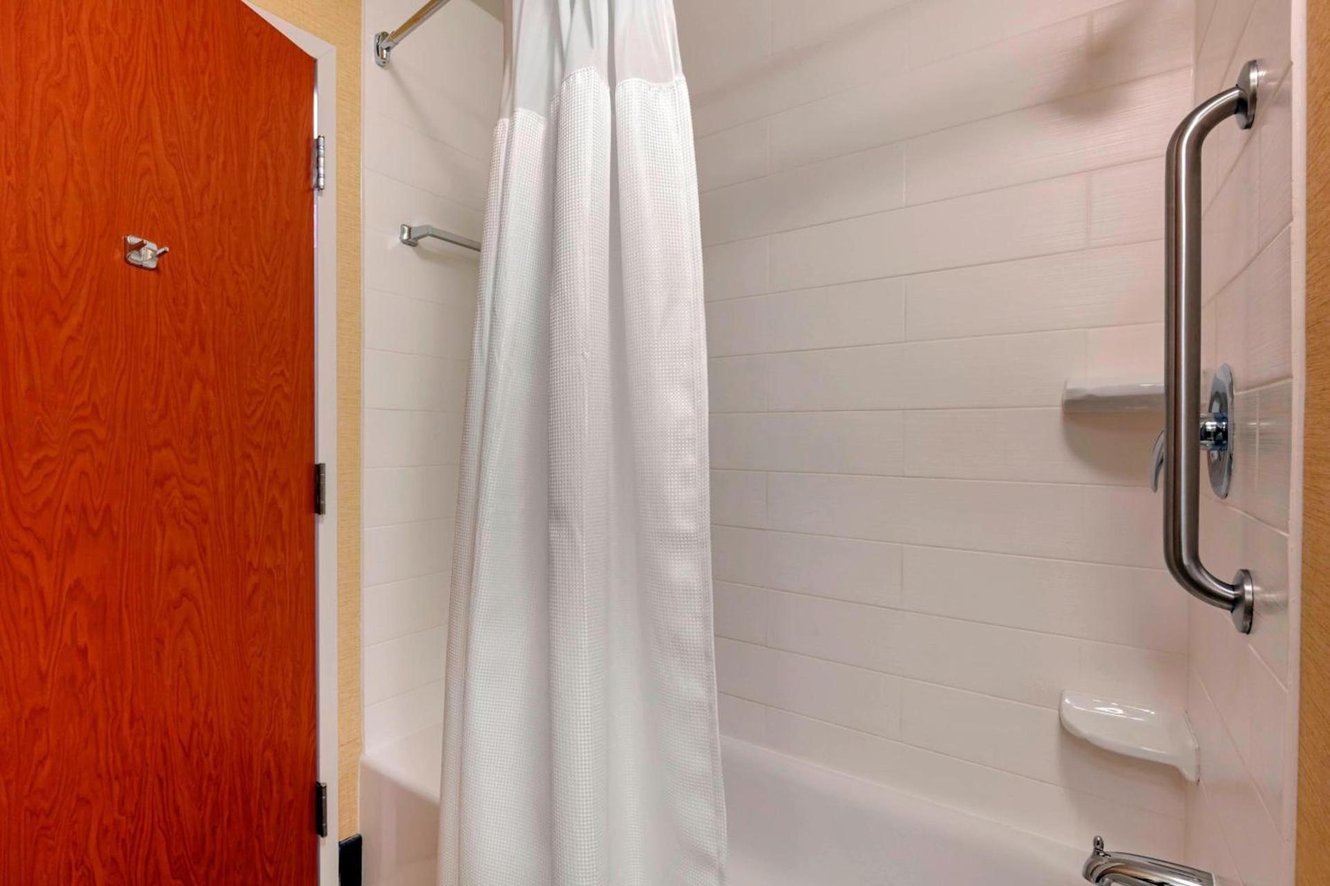 Fairfield Inn & Suites Columbus photo 13
