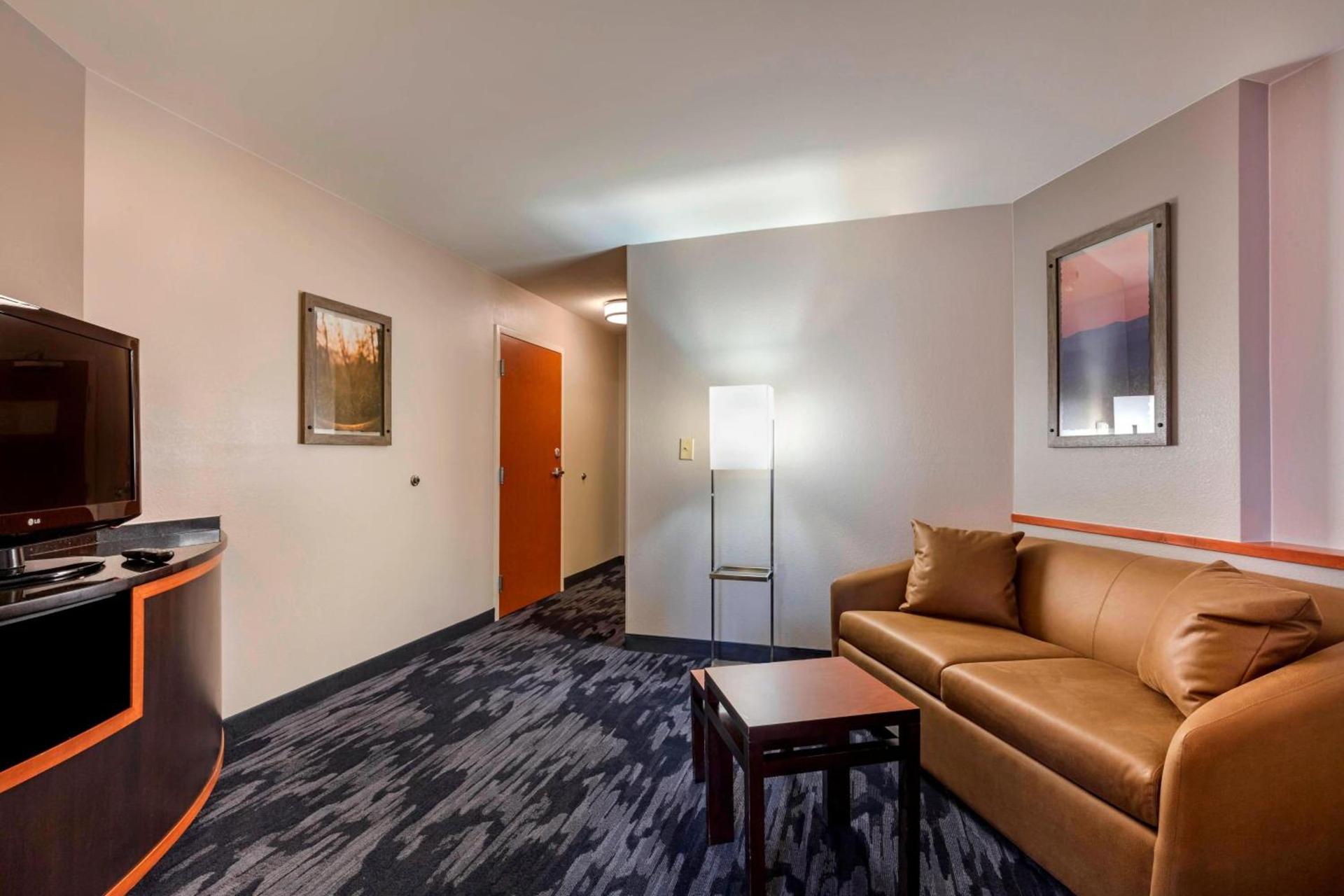 Fairfield Inn & Suites Columbus photo 14