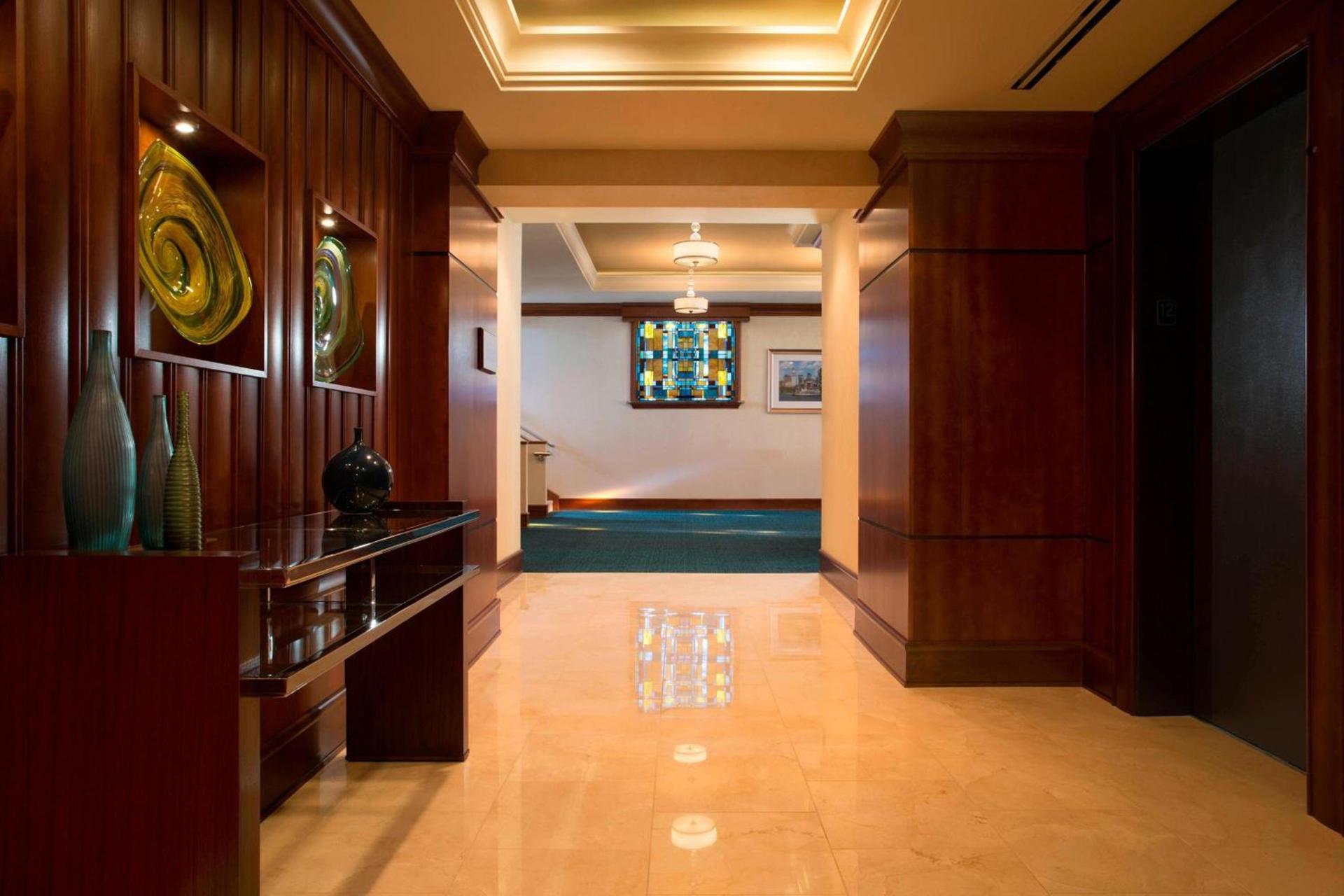 Residence Inn by Marriott Cincinnati Downtown/The Phelps photo 51
