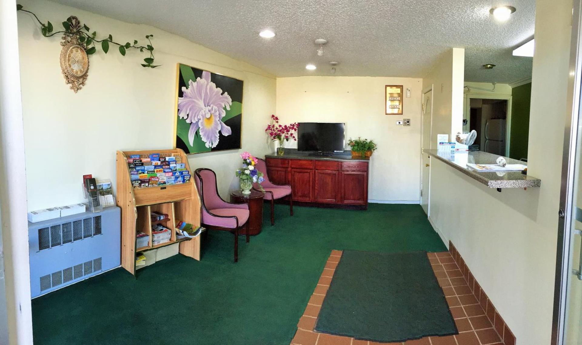 Tollway Inn Beloit photo 28