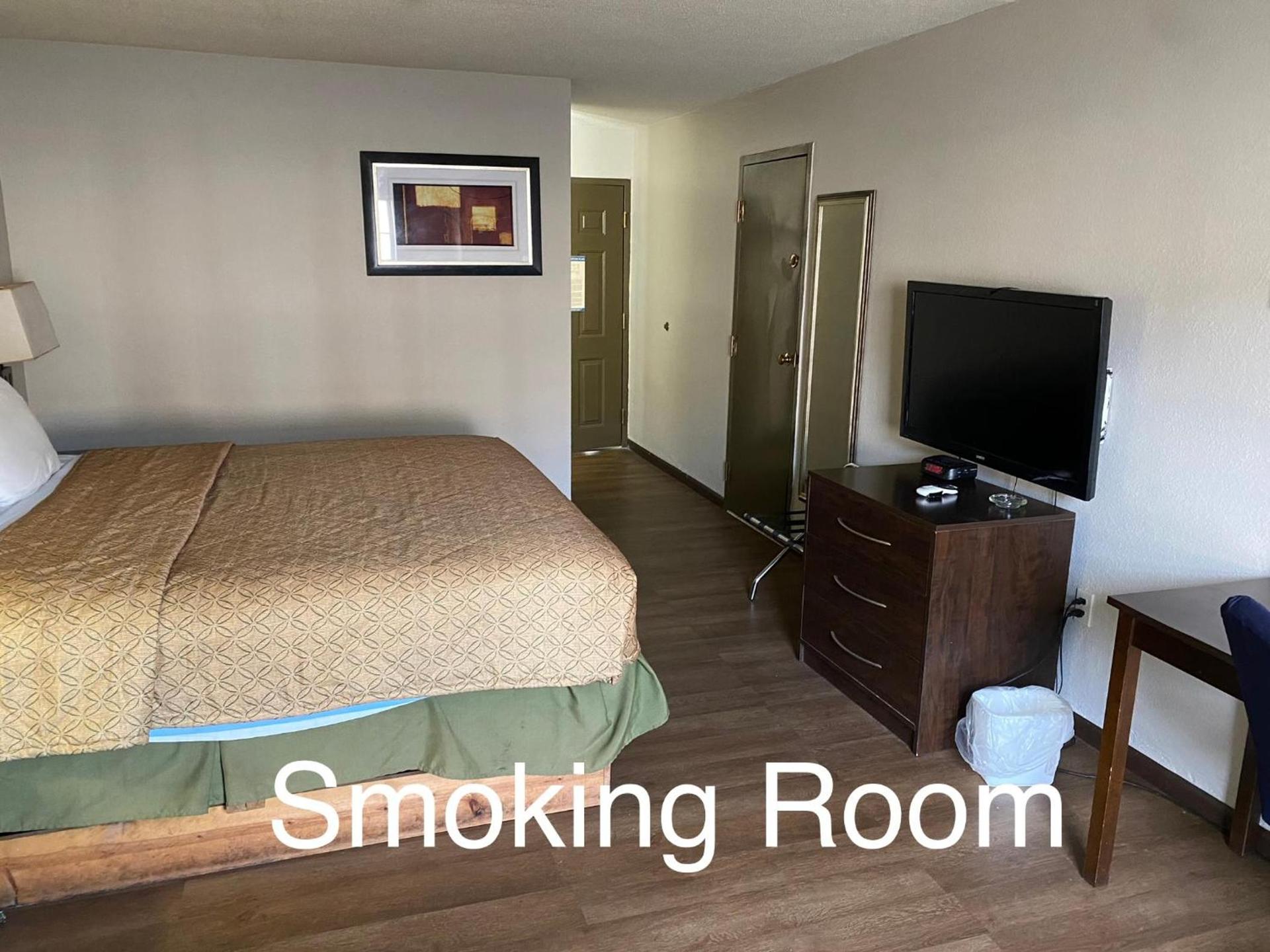 Days Inn by Wyndham Perryville MO photo 8