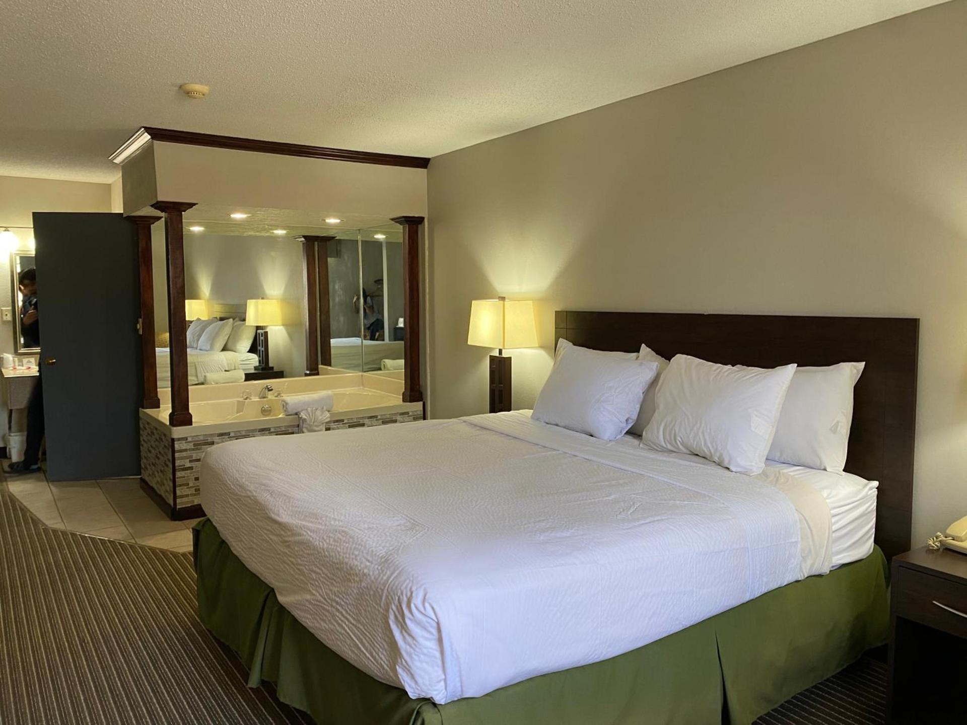 Days Inn by Wyndham Perryville MO photo 15