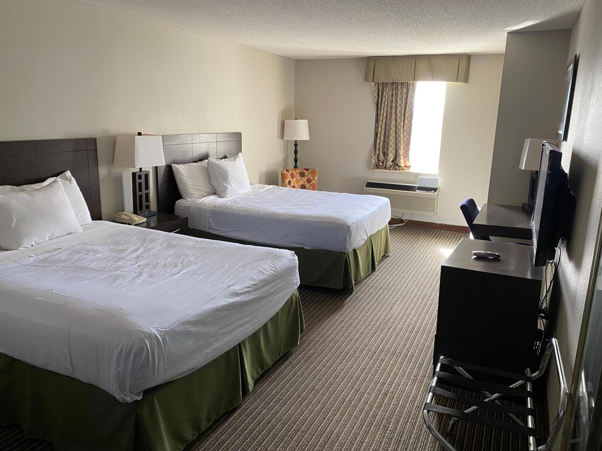 Days Inn by Wyndham Perryville MO photo 17