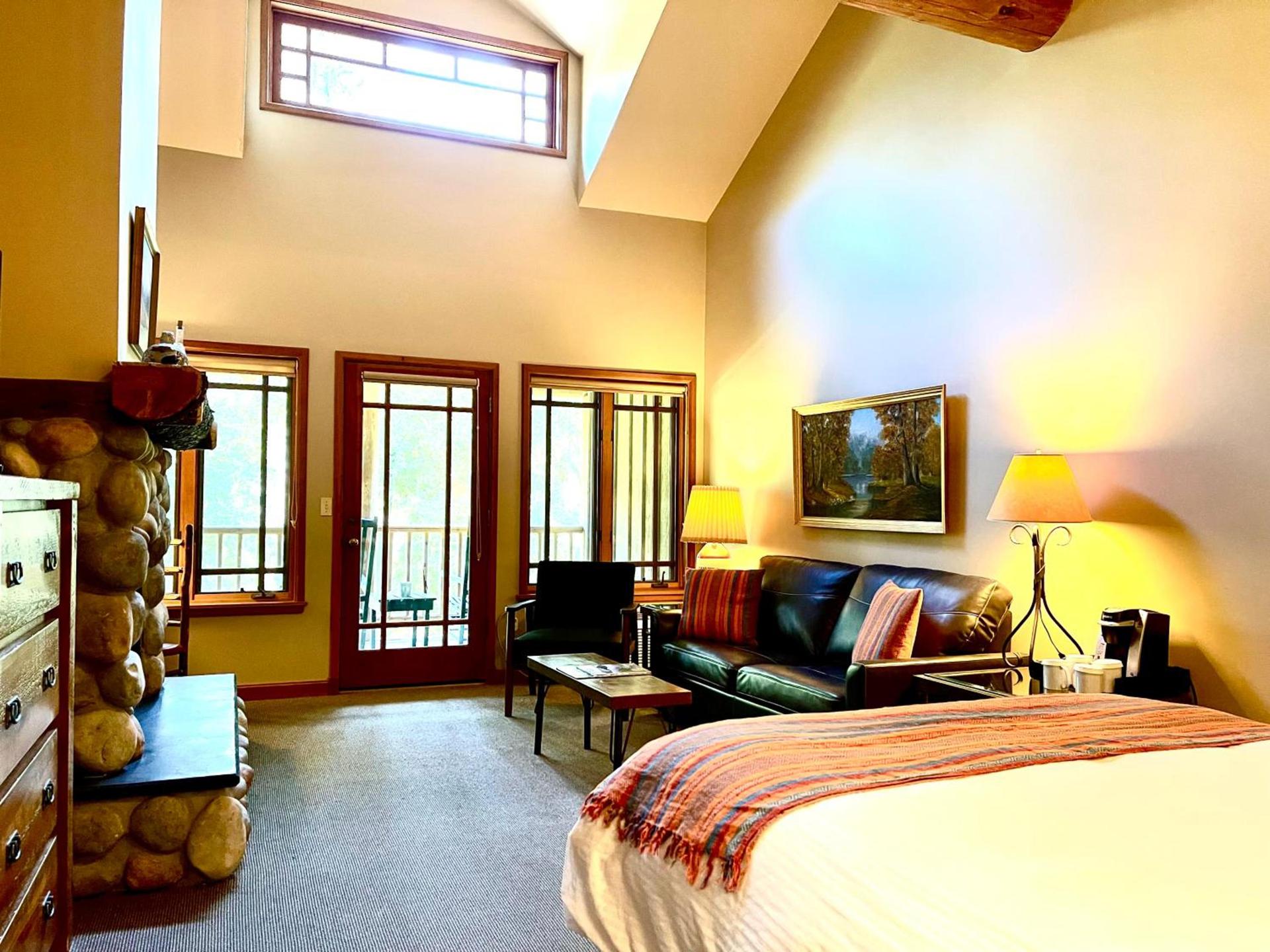 Weasku Inn photo 8