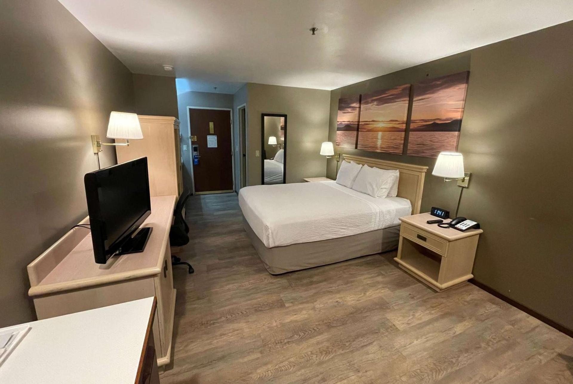 Days Inn by Wyndham Seatac Airport photo 10