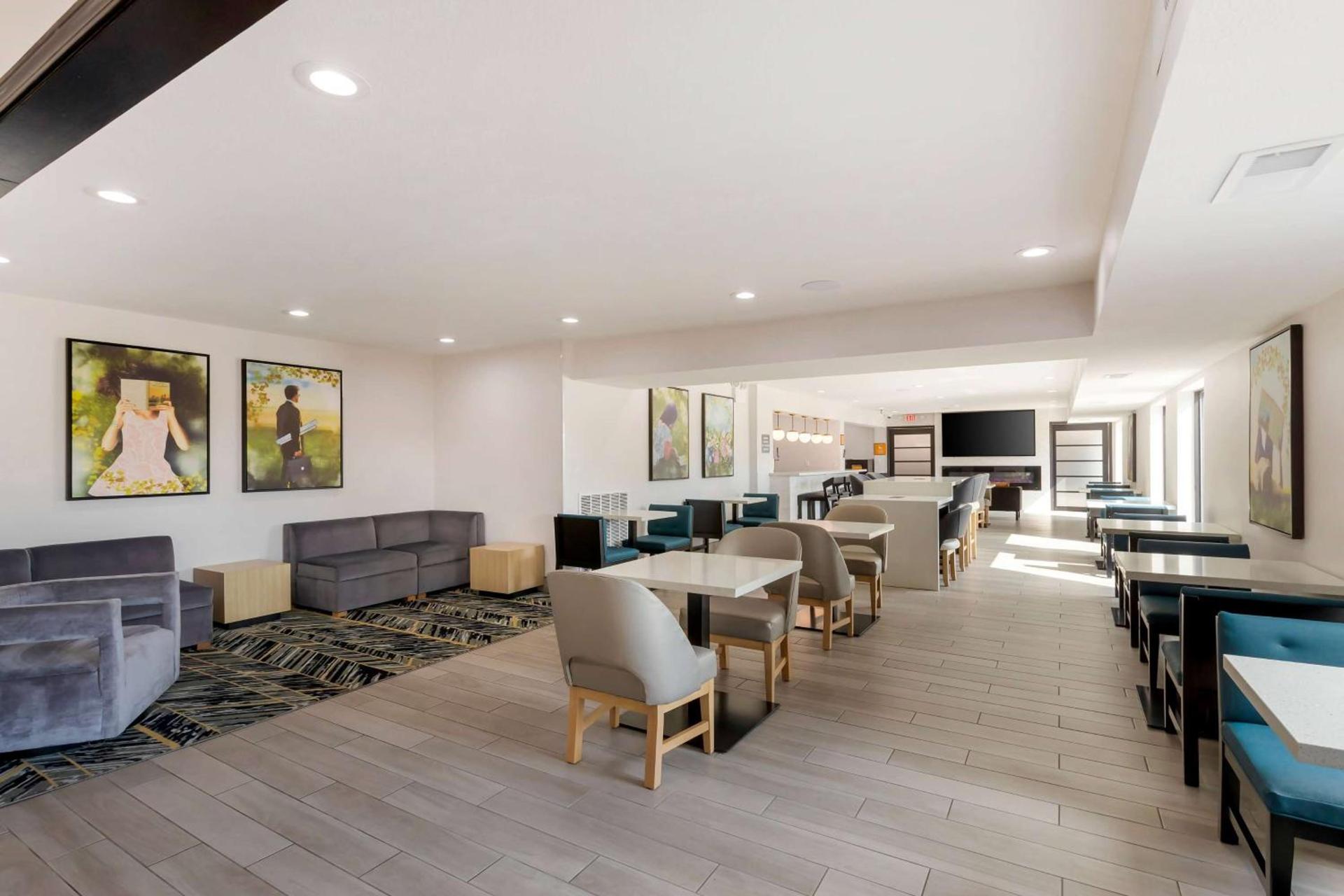 La Quinta by Wyndham Des Moines West Clive photo 22