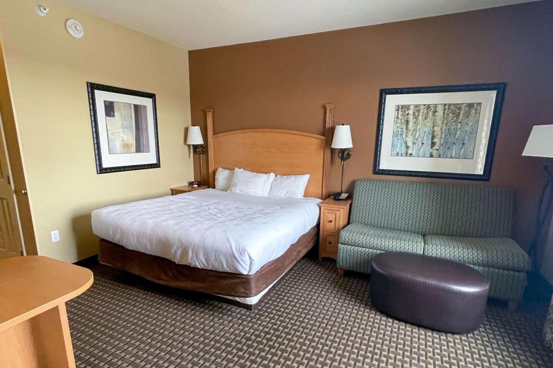 MainStay Suites Williston photo 13