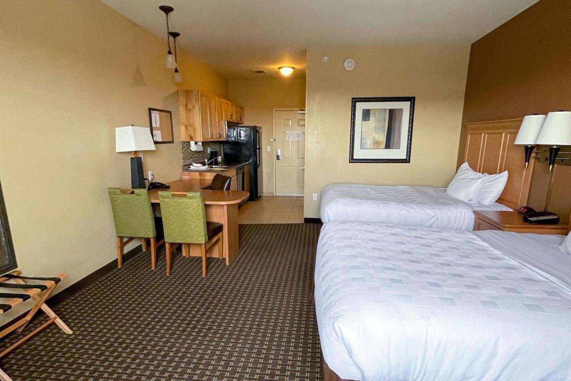 MainStay Suites Williston photo 15