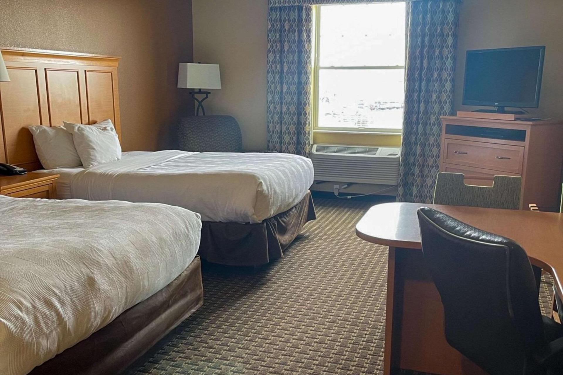 MainStay Suites Williston photo 17