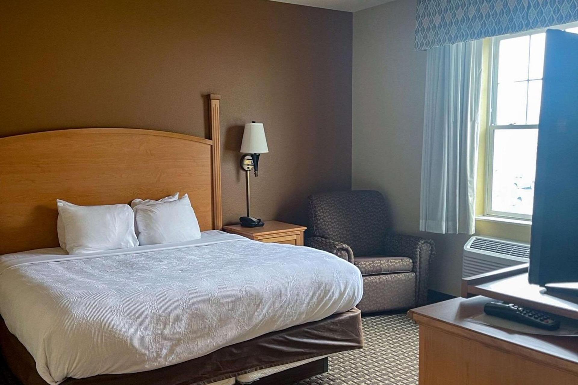 MainStay Suites Williston photo 21