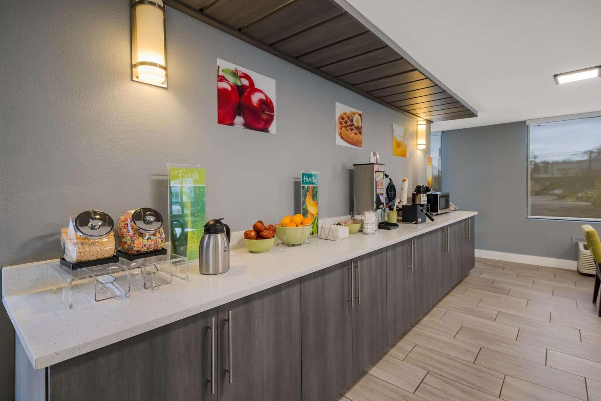 Quality Inn Asheville Airport photo 22