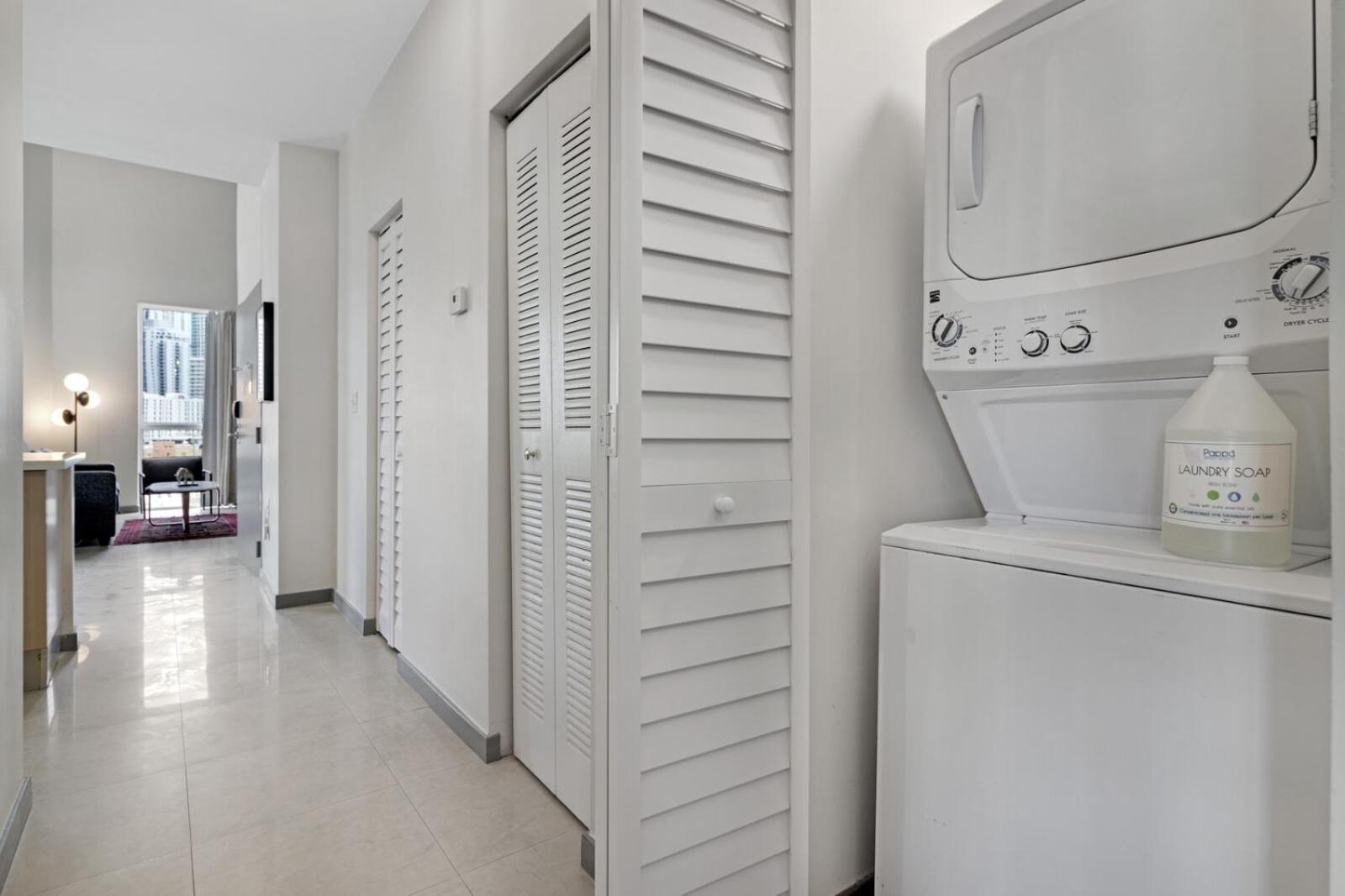 Roami at Habitat Brickell photo 8