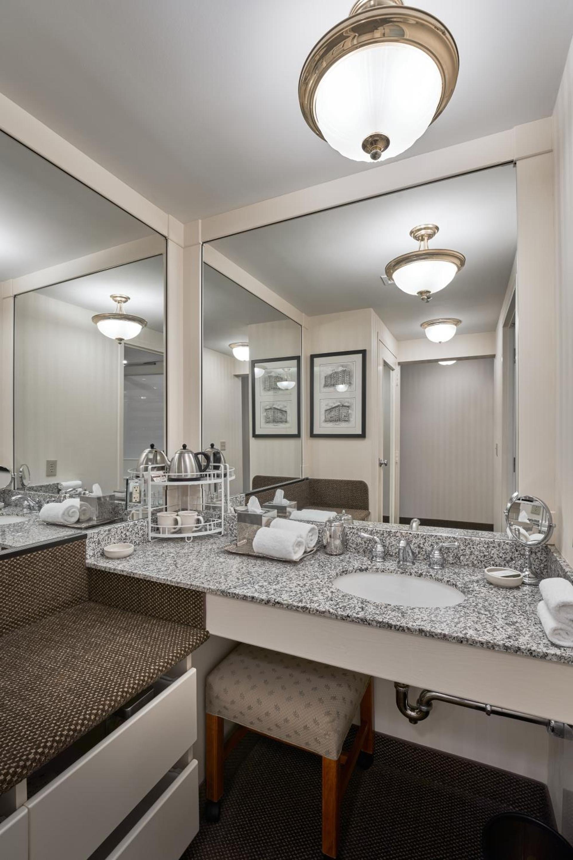 O.Henry Hotel photo 25