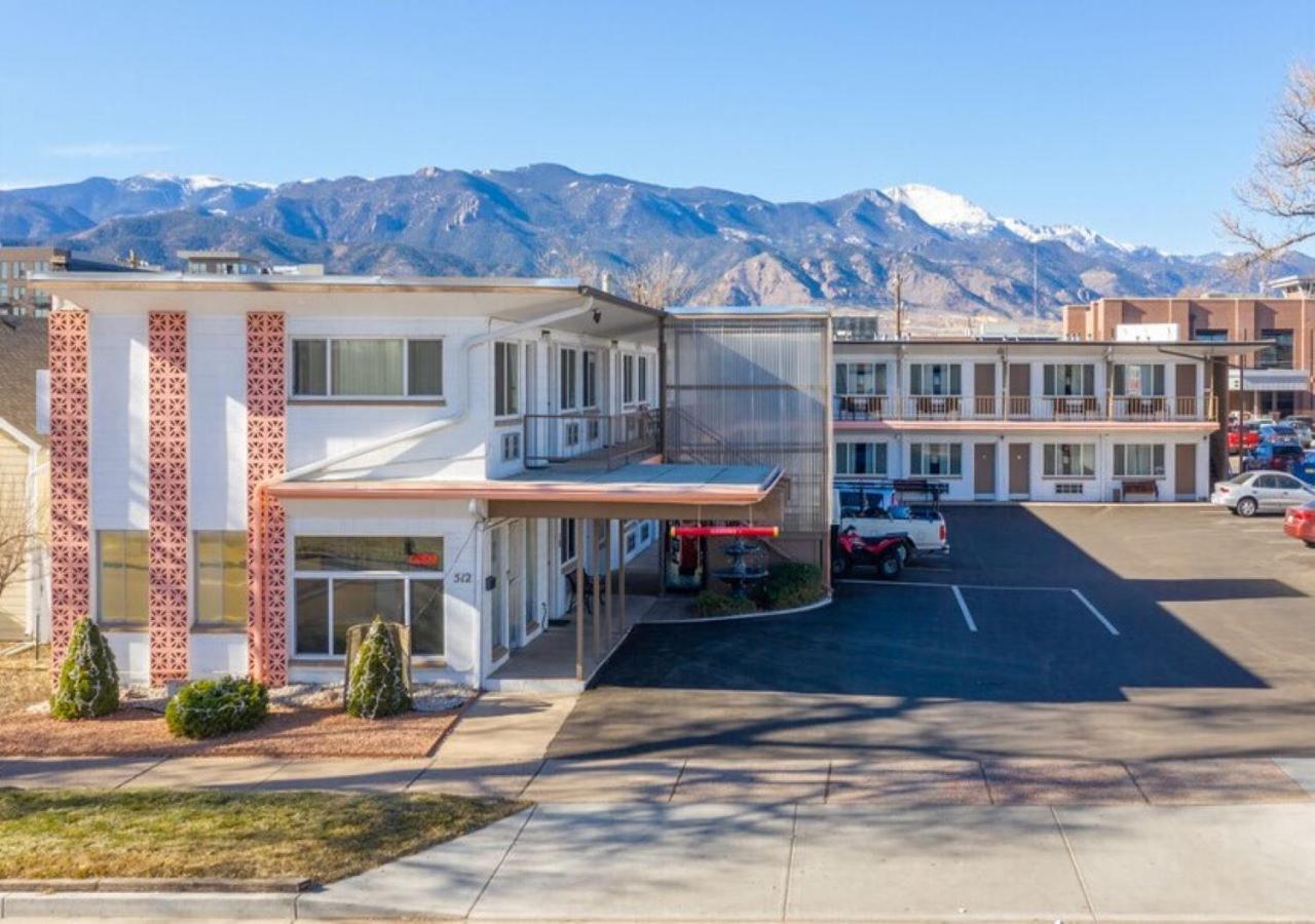 Nevada Flats Hotel photo 2