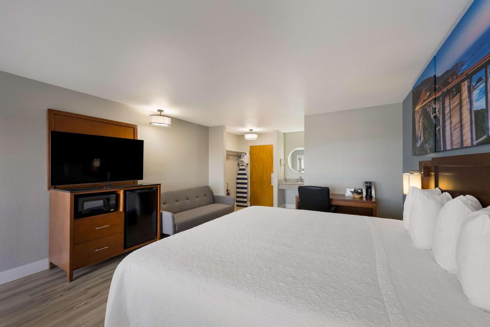 Comfort Inn near Hearst Castle - Cambria photo 41