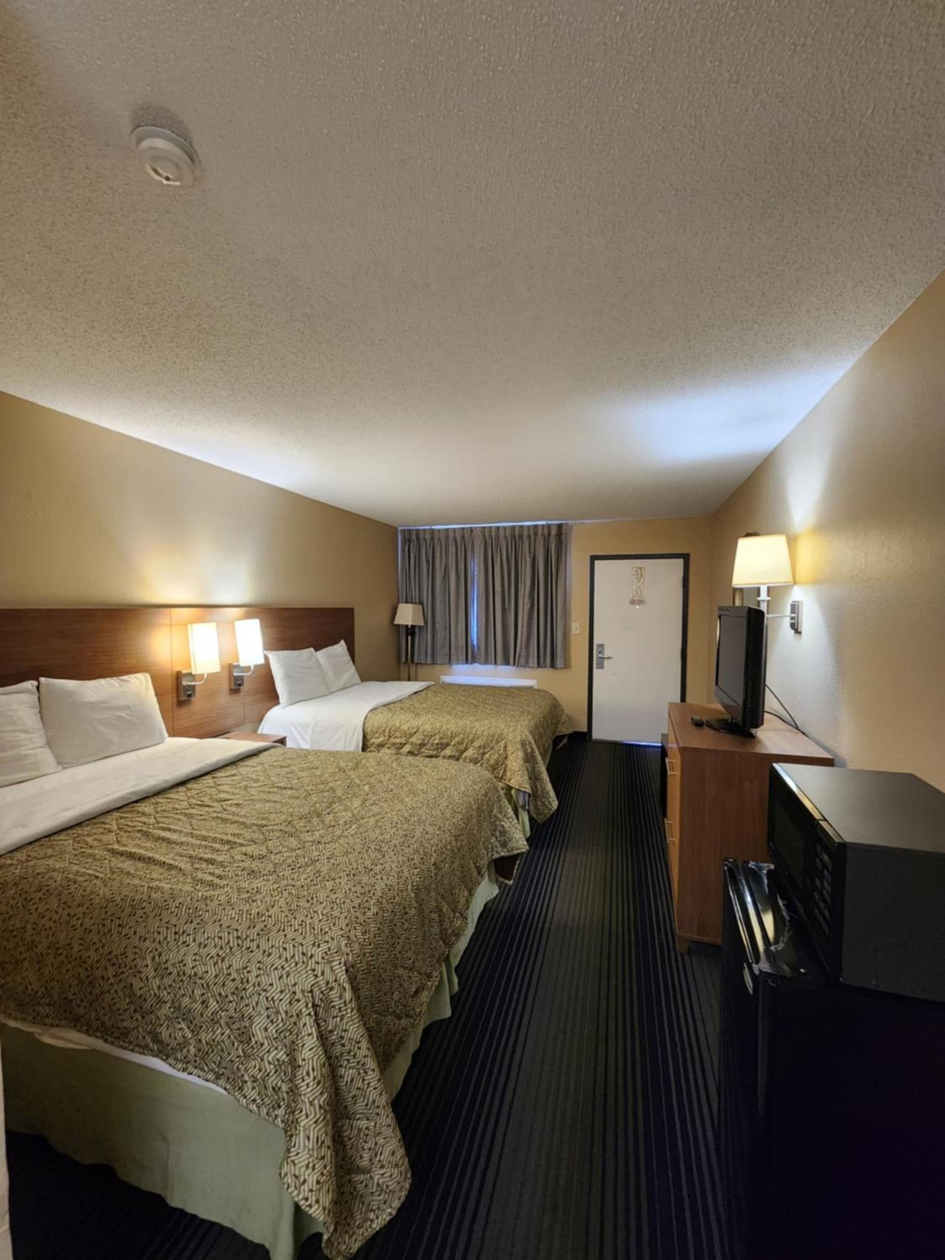 Budget Host Inn photo 17