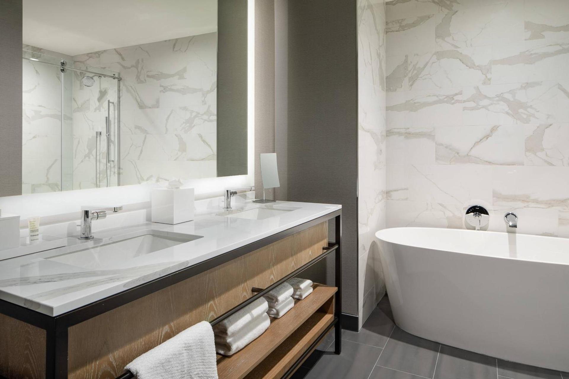 Marriott Dallas Uptown photo 36