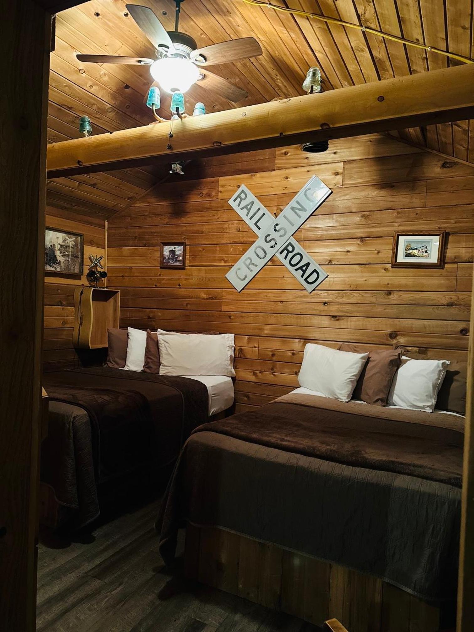 Country Cabins Hotel photo 75