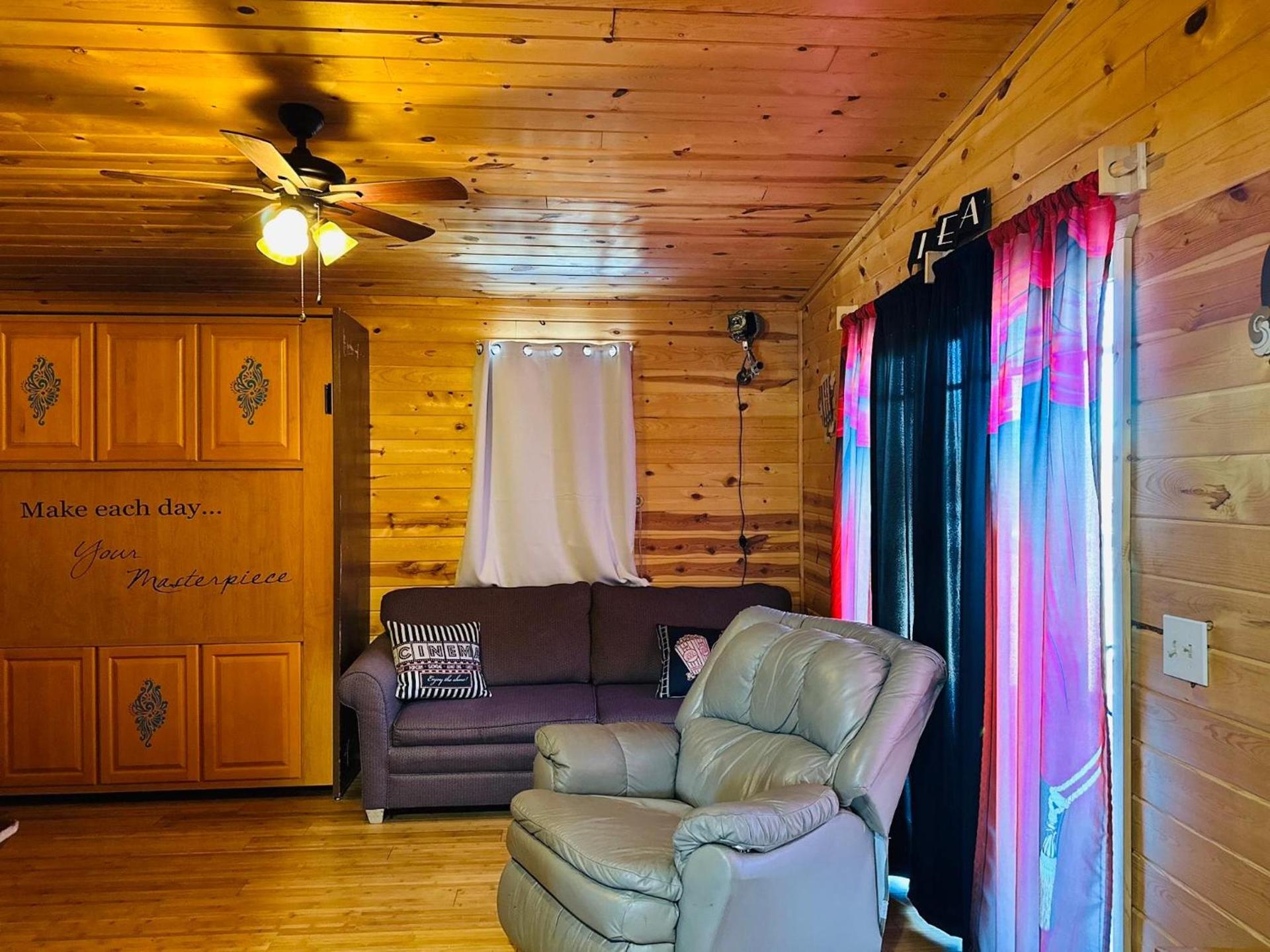 Country Cabins Hotel photo 83