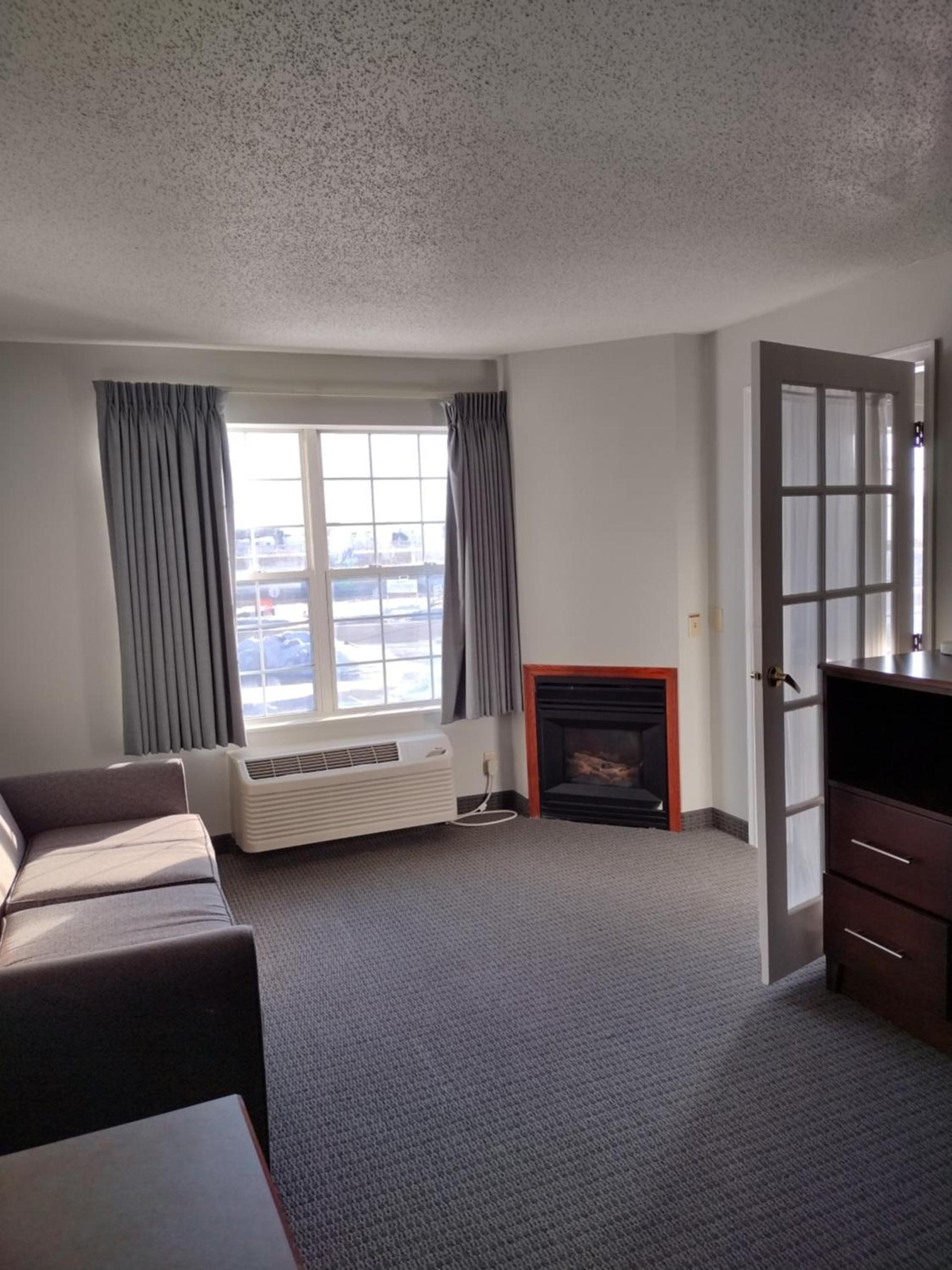 GrandStay Hotel & Suites Hastings photo 22
