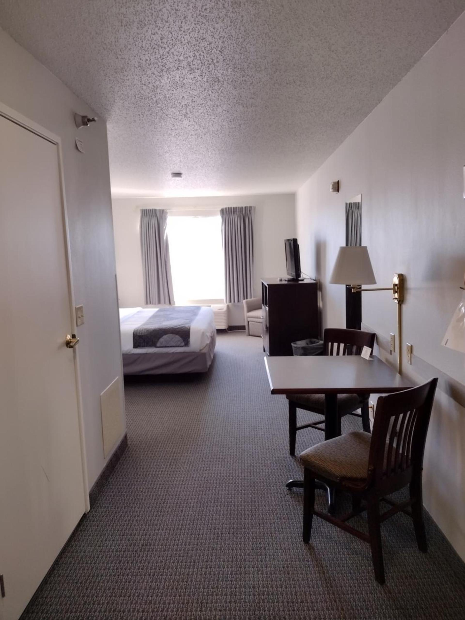 GrandStay Hotel & Suites Hastings photo 38
