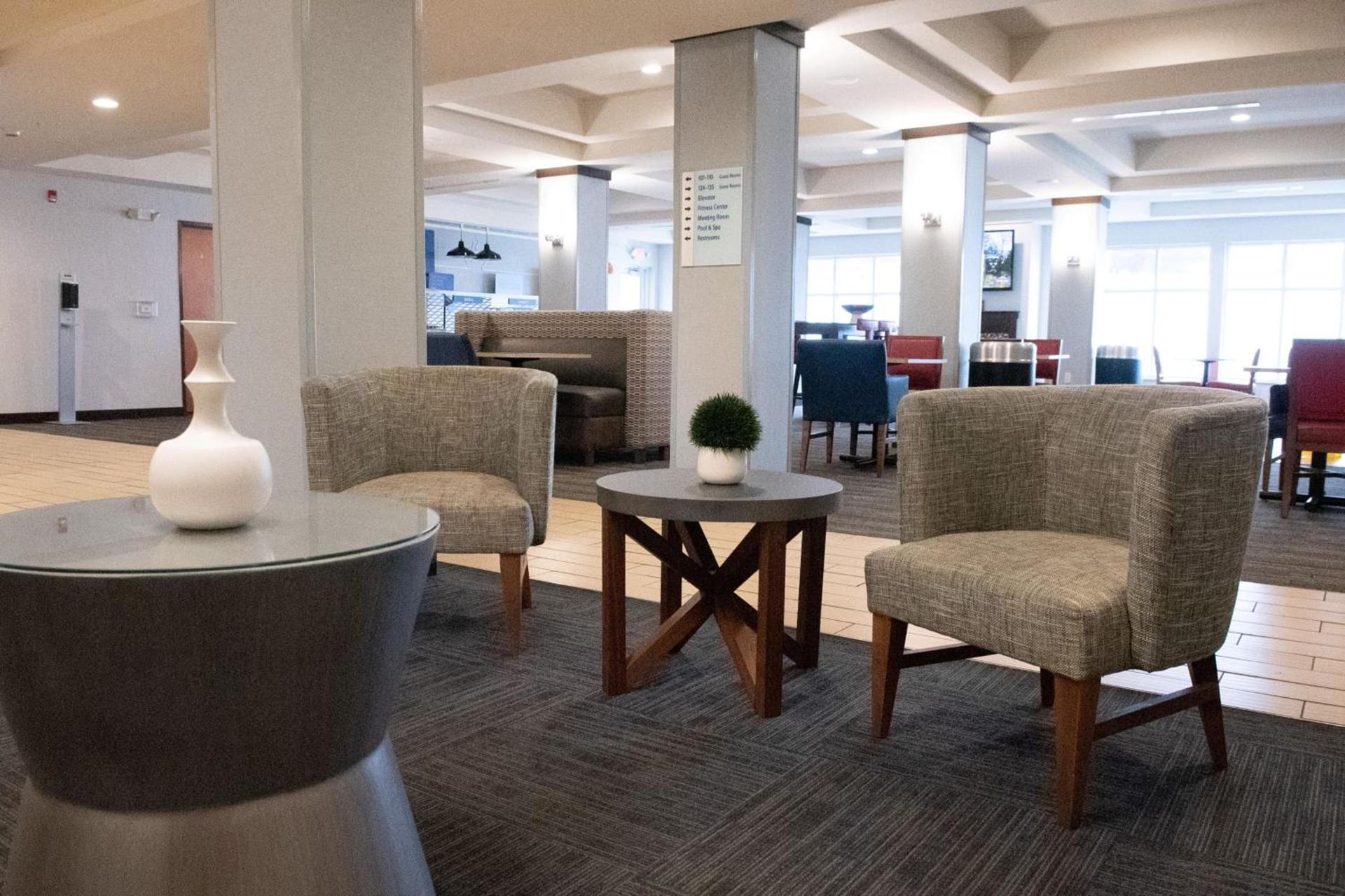 Holiday Inn Express & Suites Ironton by IHG photo 51