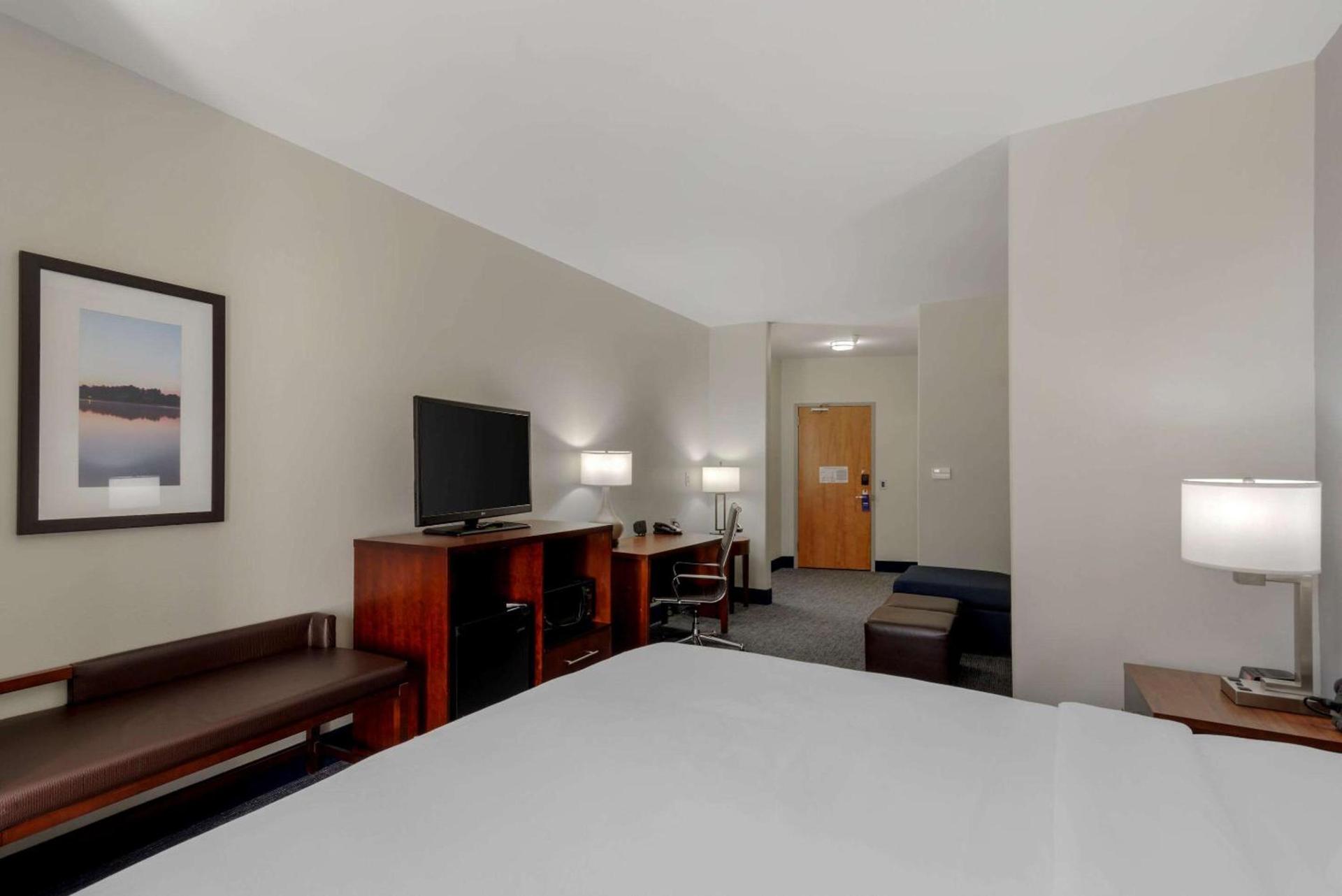 Comfort Suites Stockbridge Atlanta South photo 37