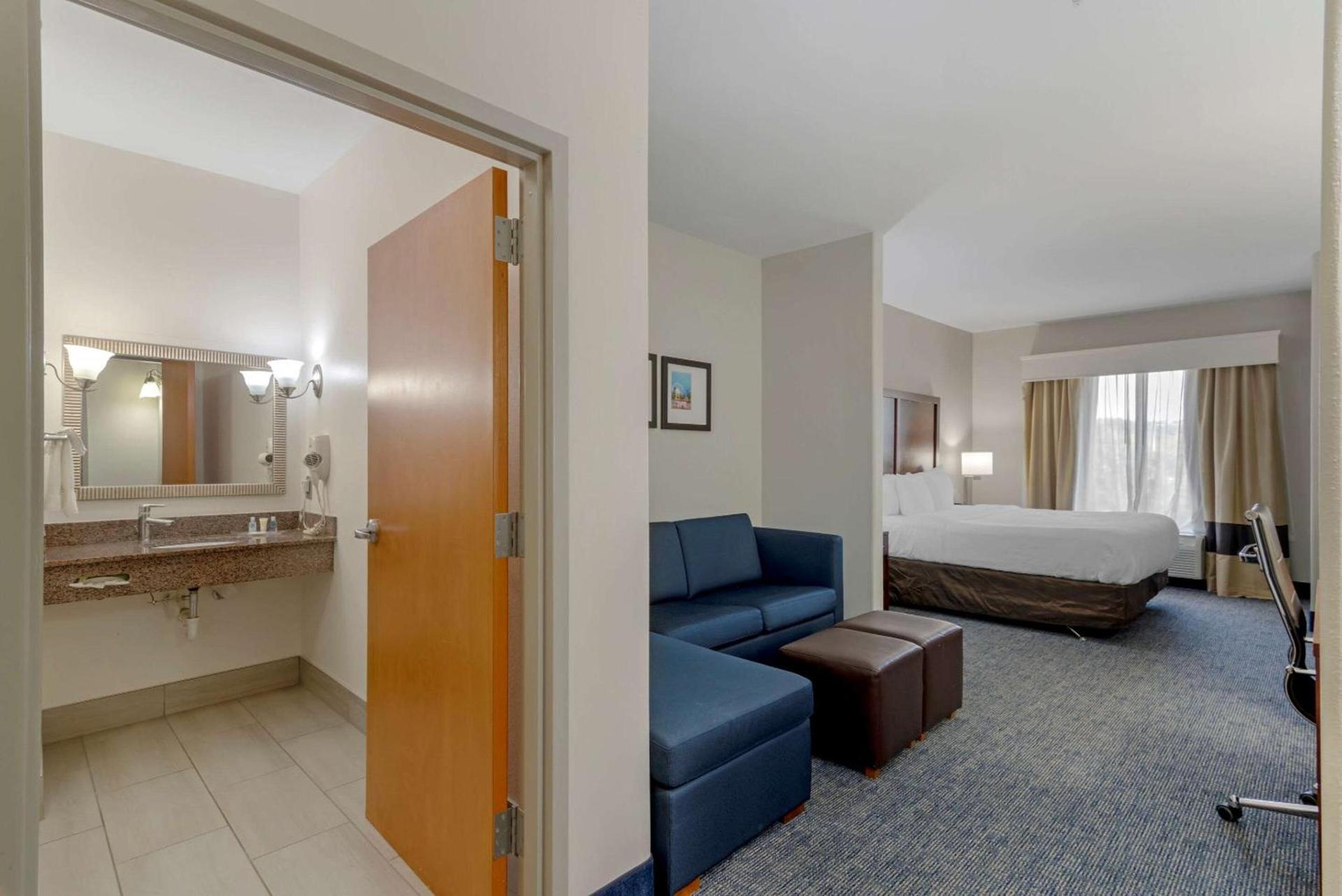 Comfort Suites Stockbridge Atlanta South photo 43
