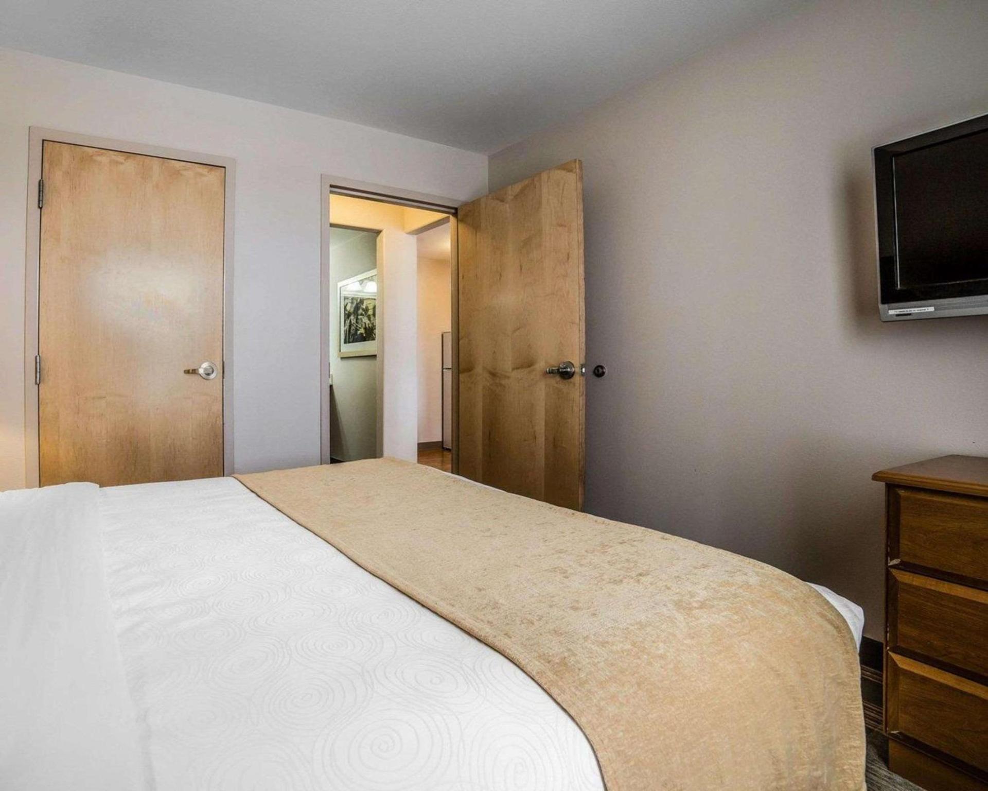 MainStay Suites Casper photo 23