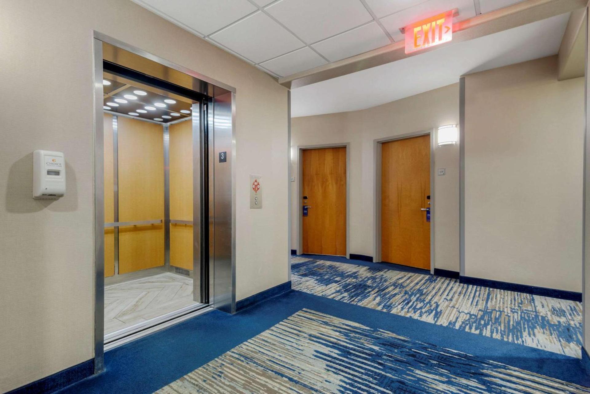 Comfort Suites Stockbridge Atlanta South photo 48