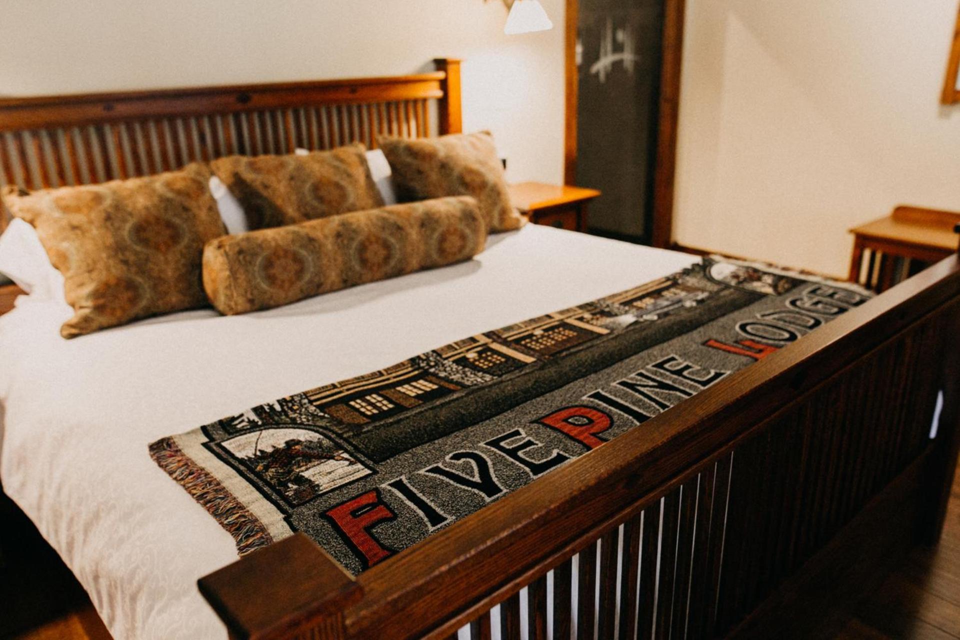 FivePine Lodge photo 30