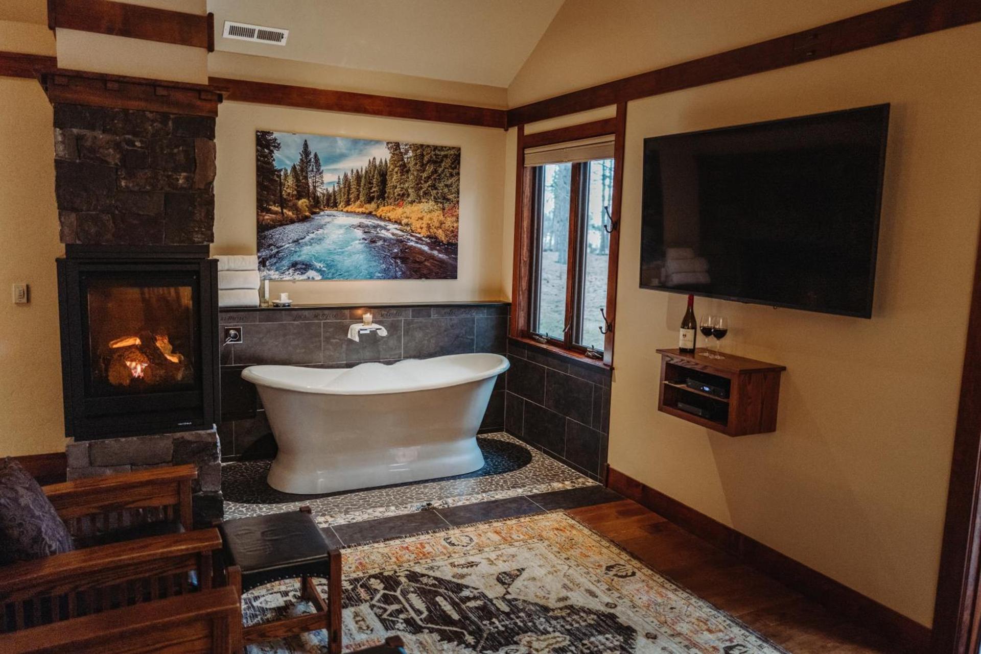 FivePine Lodge photo 9