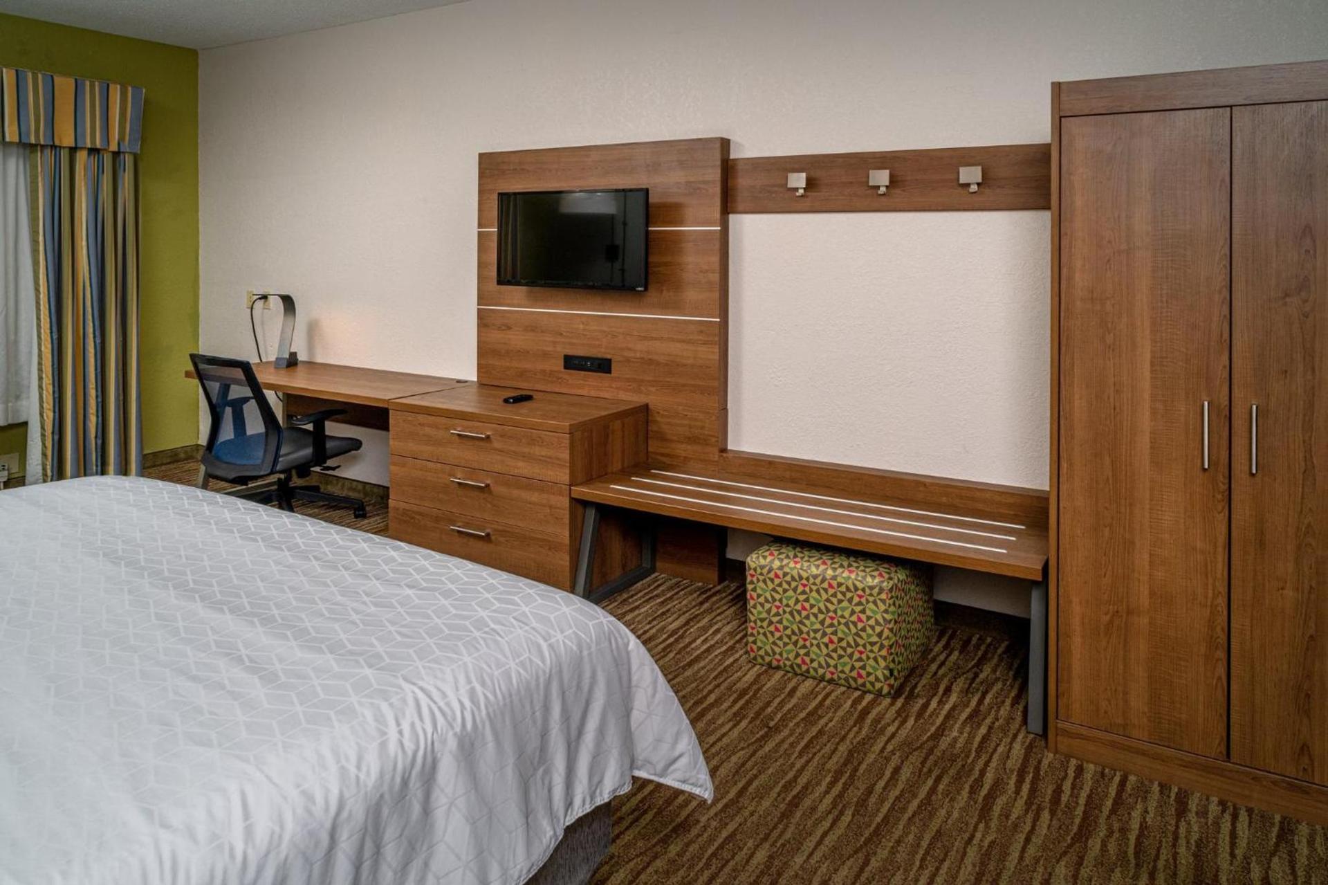 Holiday Inn Express and Suites Pikeville by IHG photo 61