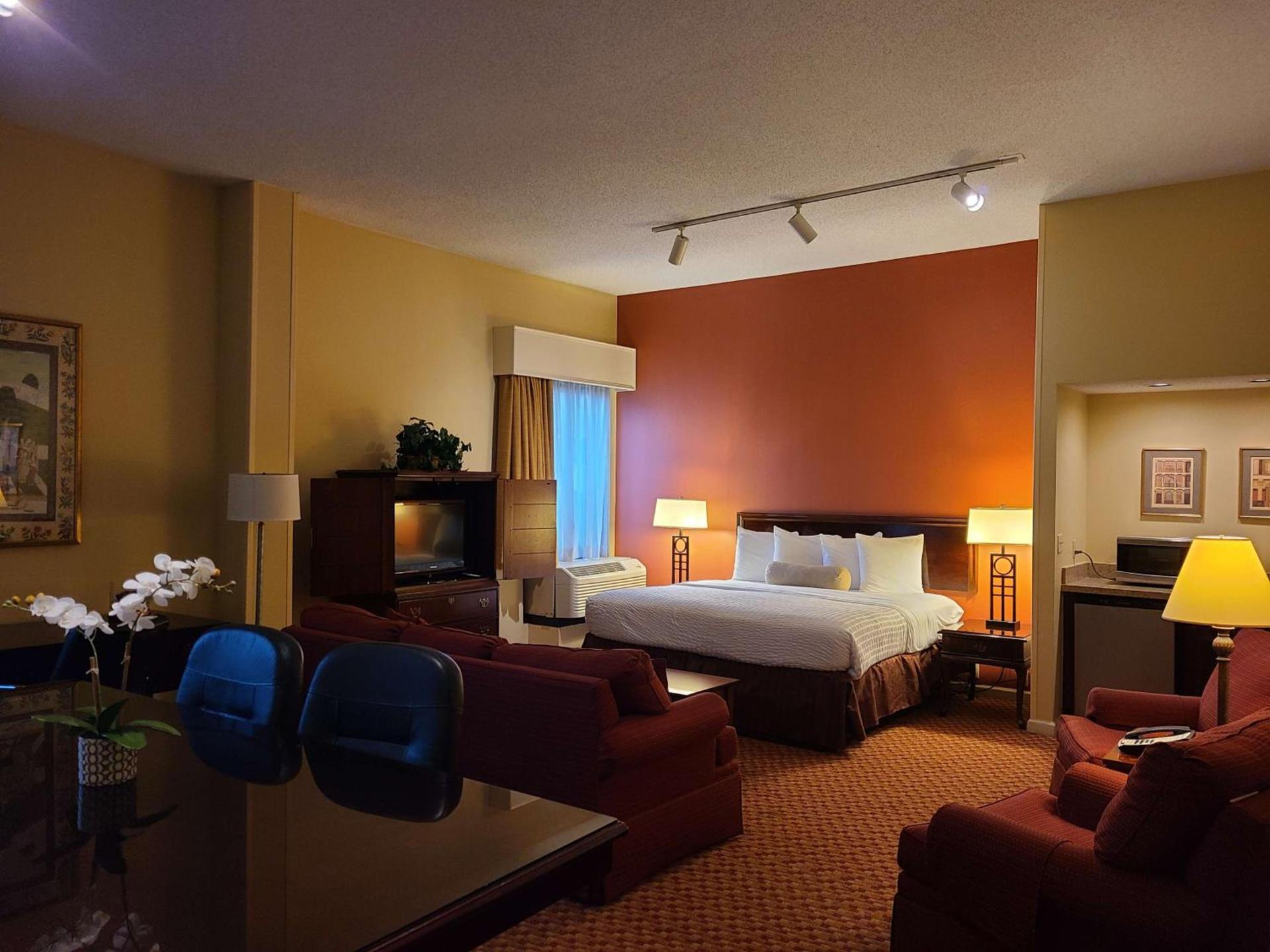 Best Western Hickory photo 23