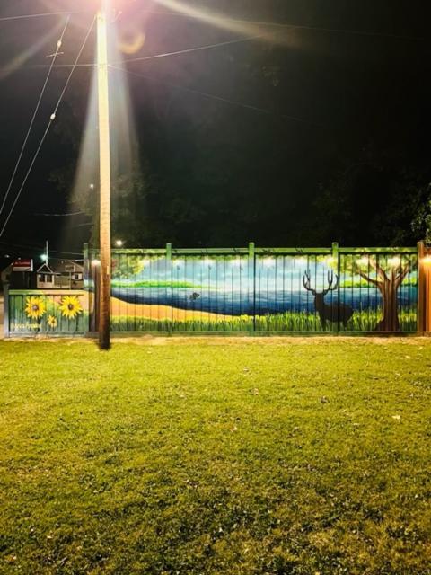 Benton Motel photo 12