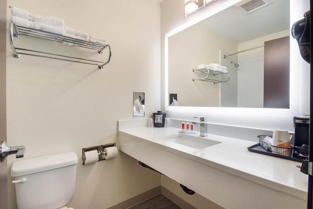 Econo Lodge Umatilla Columbia River Area photo 9