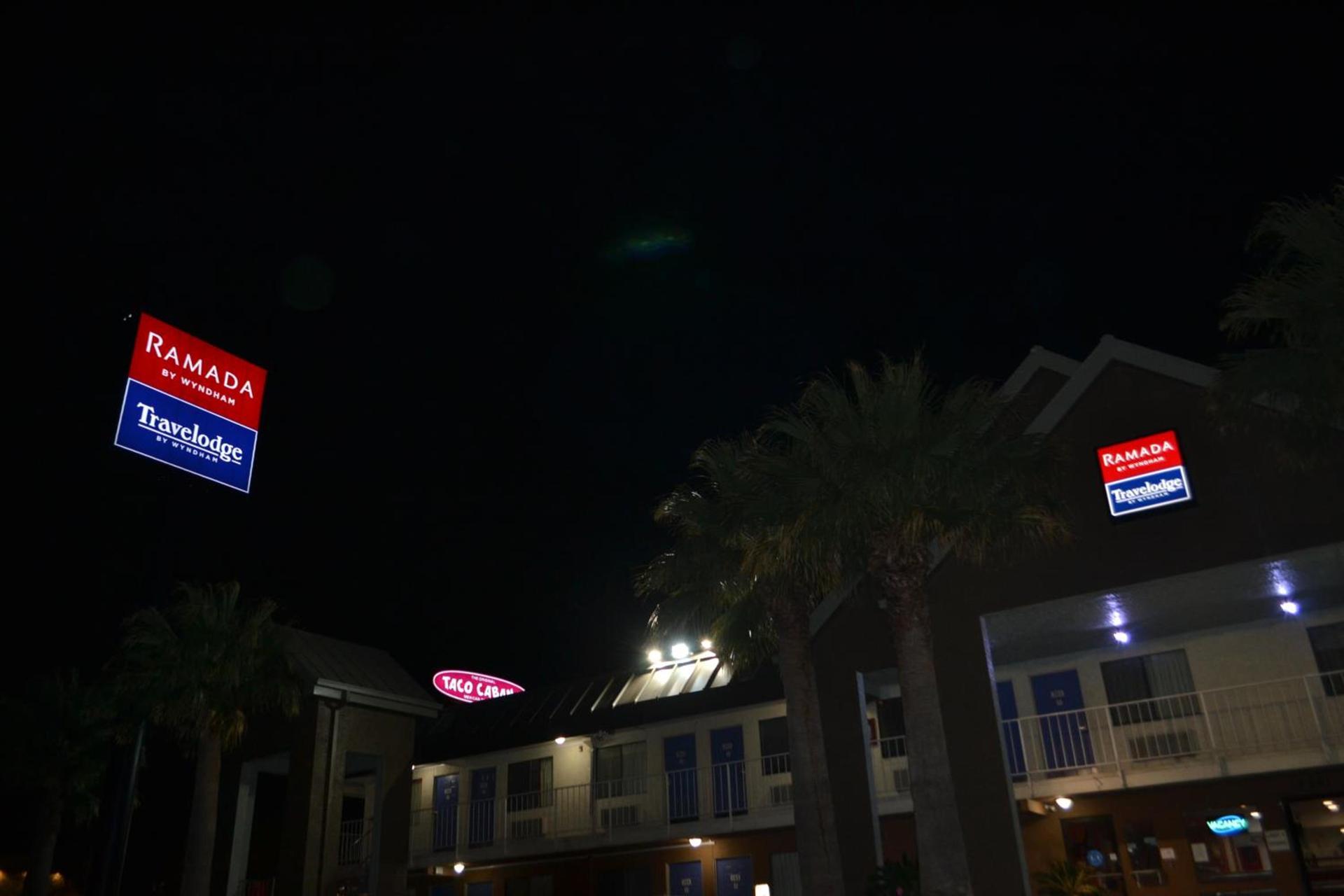 Travelodge by Wyndham San Antonio Lackland AFB North photo 19