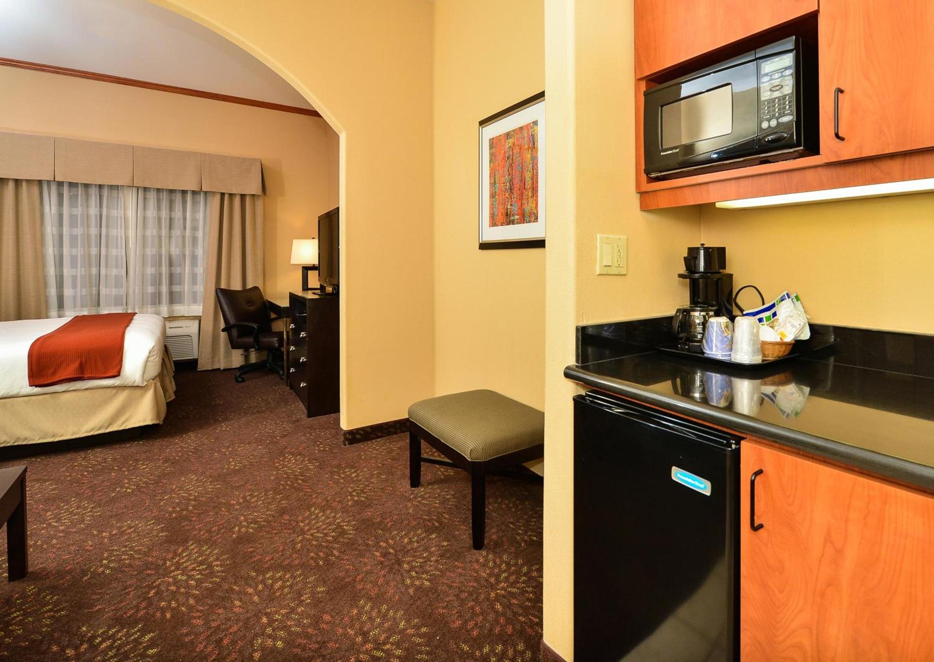 Holiday Inn Express Vancouver North by IHG photo 4