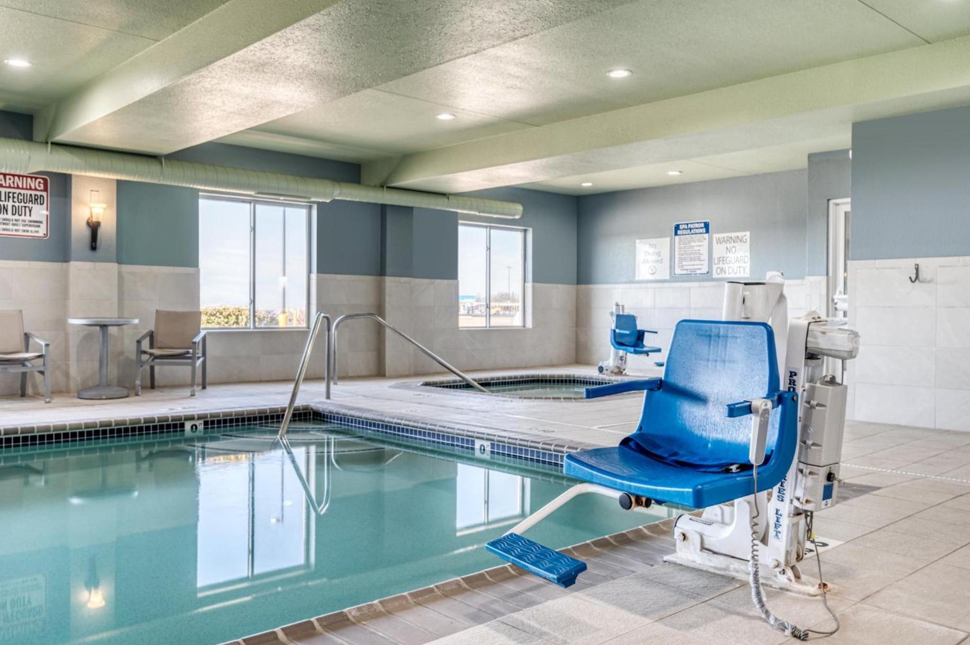 Holiday Inn Express & Suites Vandalia by IHG photo 43