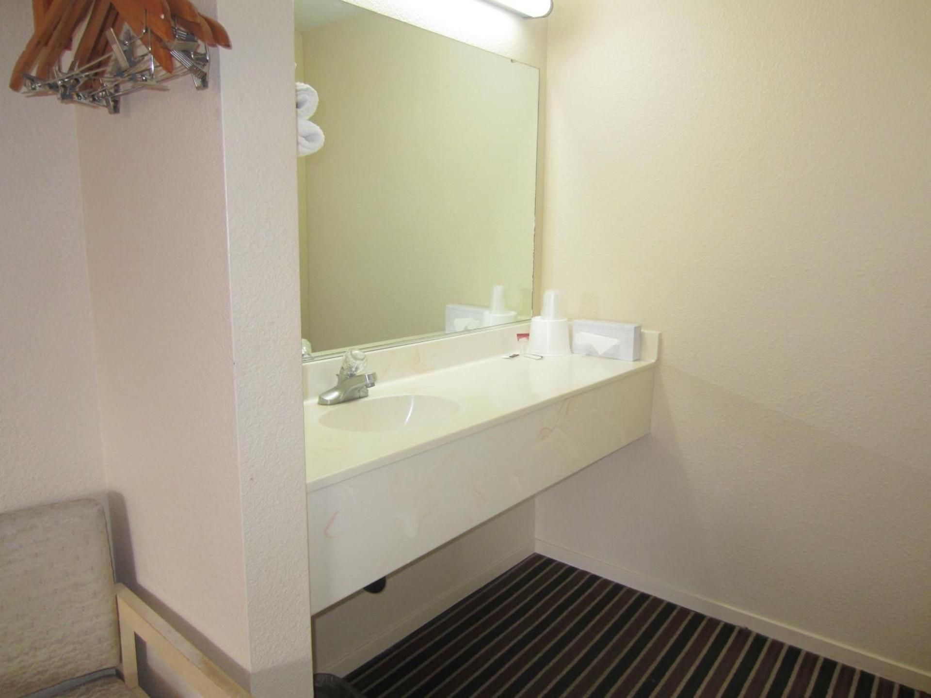 Beachview Inn photo 11