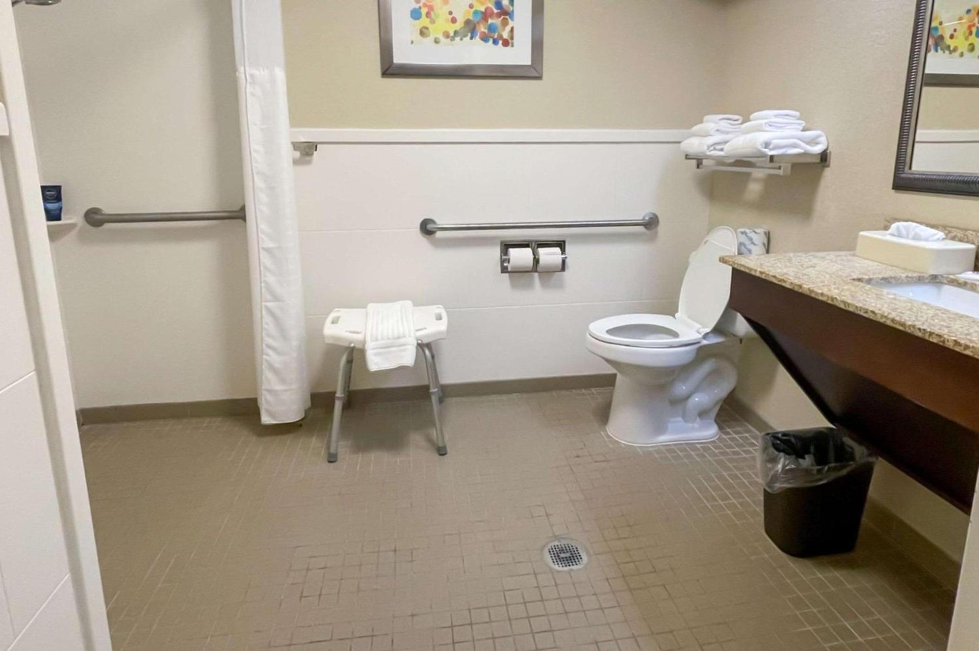 Comfort Inn Pinehurst - Southern Pines photo 34