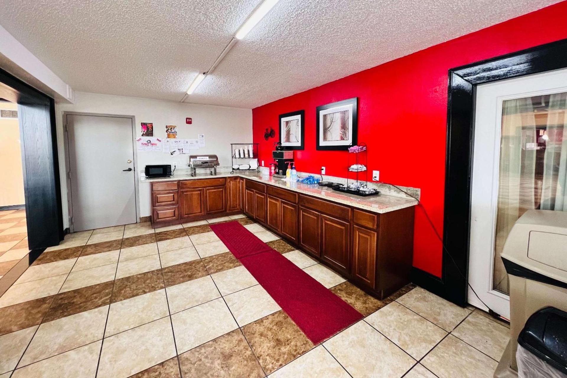 Econo Lodge Ardmore photo 33
