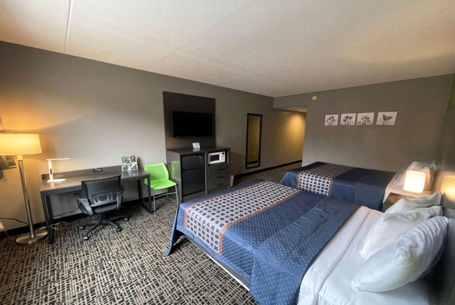 Wingate by Wyndham Lake George photo 15