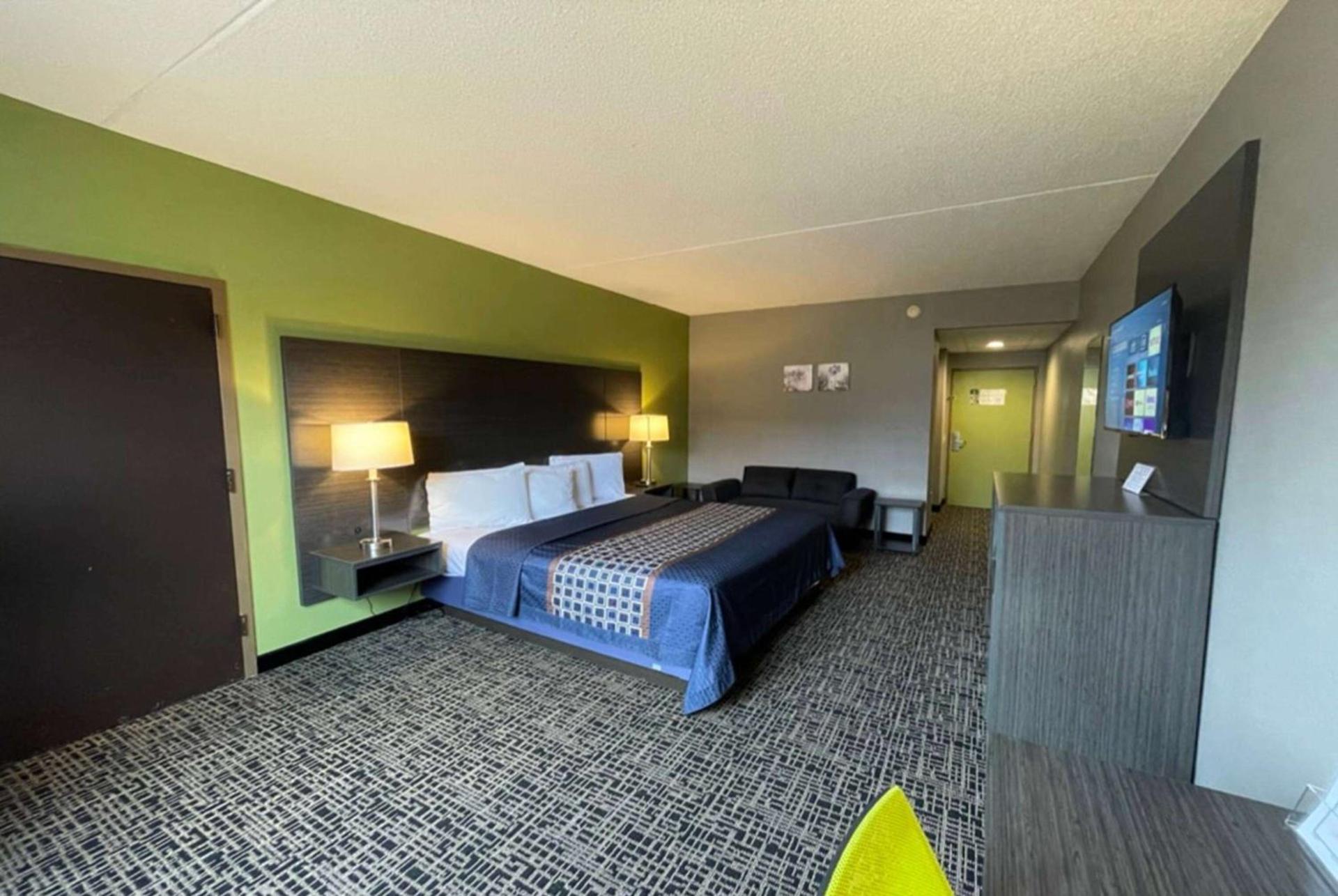 Wingate by Wyndham Lake George photo 23