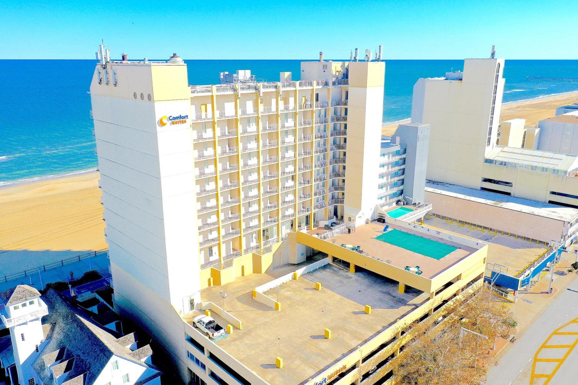 Comfort Suites Beachfront photo 18