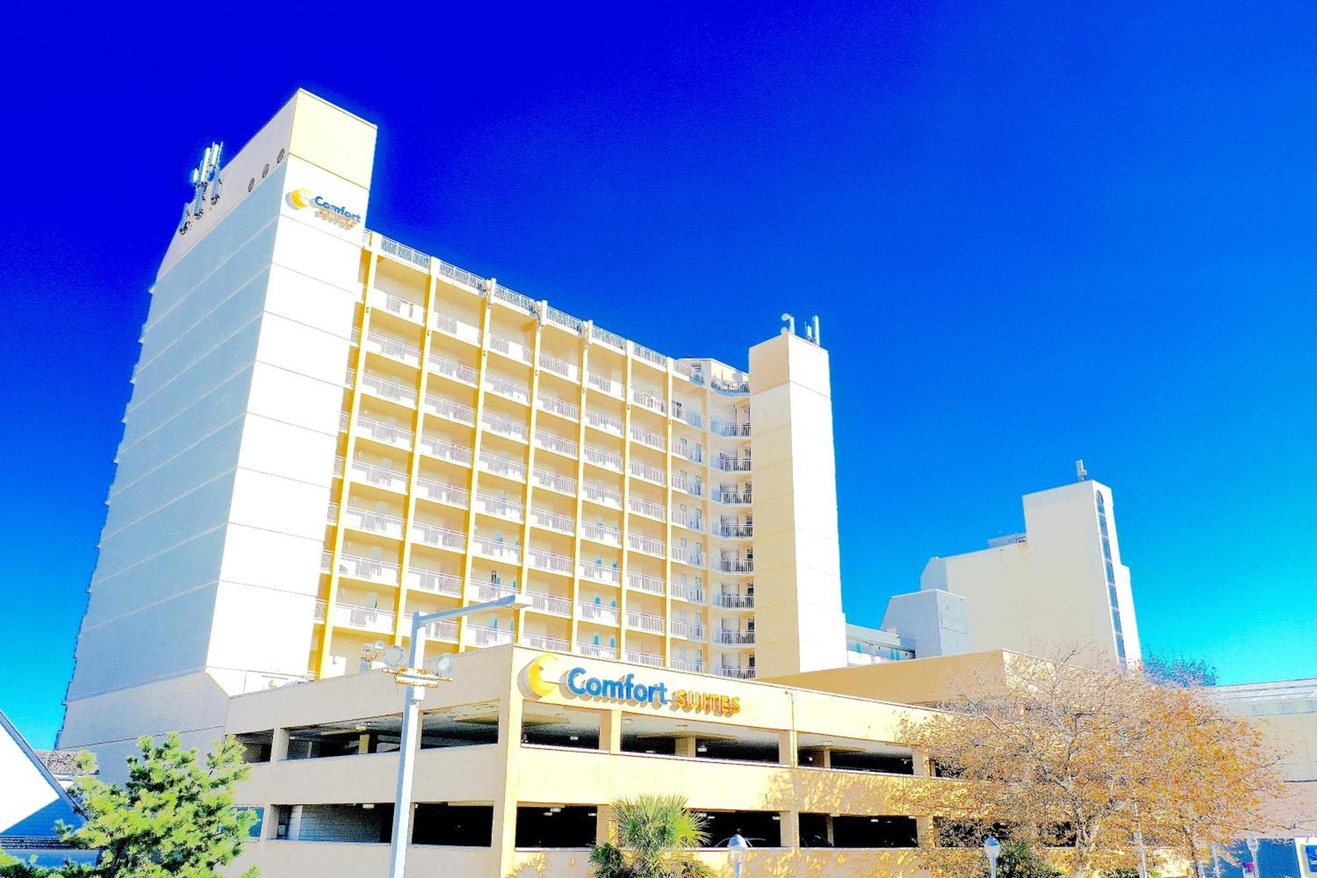 Comfort Suites Beachfront photo 20