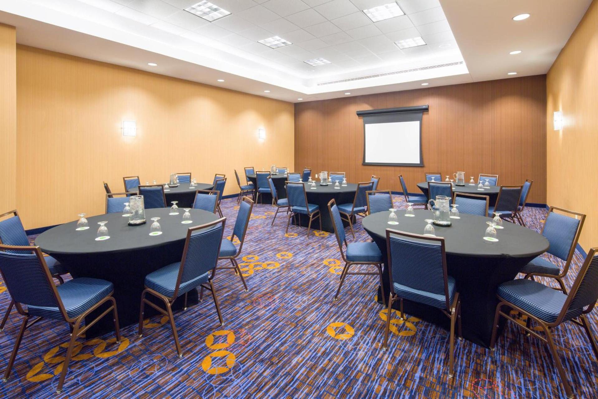 Courtyard by Marriott Houston Galleria photo 27
