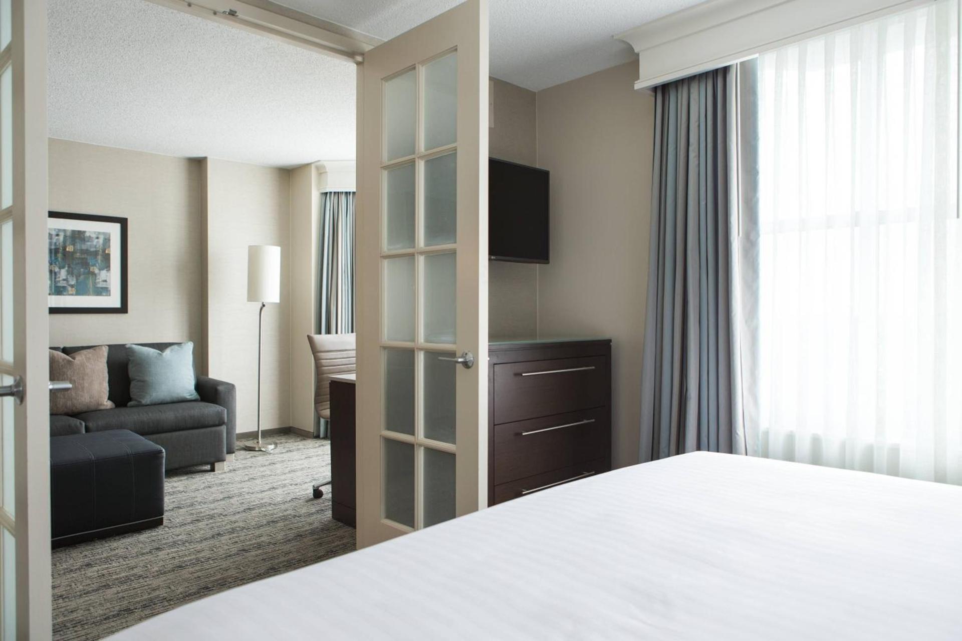 Hampton Inn & Suites Downers Grove Chicago photo 19