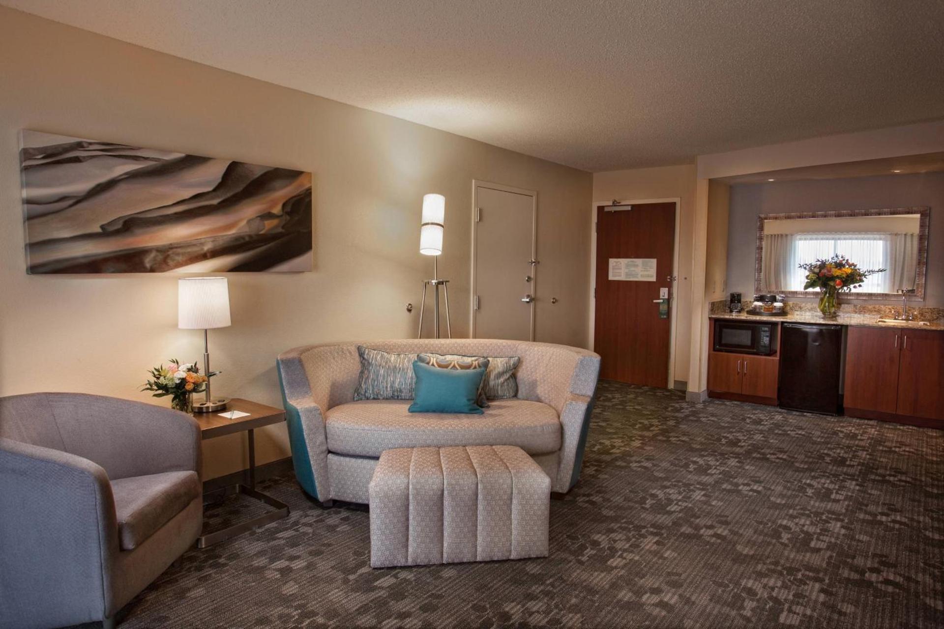 Courtyard by Marriott Fayetteville photo 9