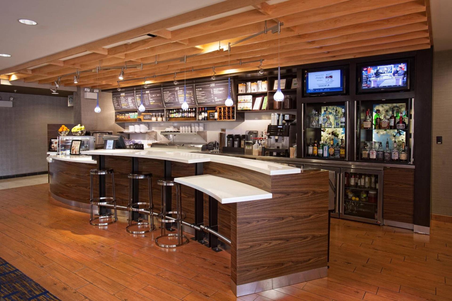 Courtyard by Marriott Fayetteville photo 16
